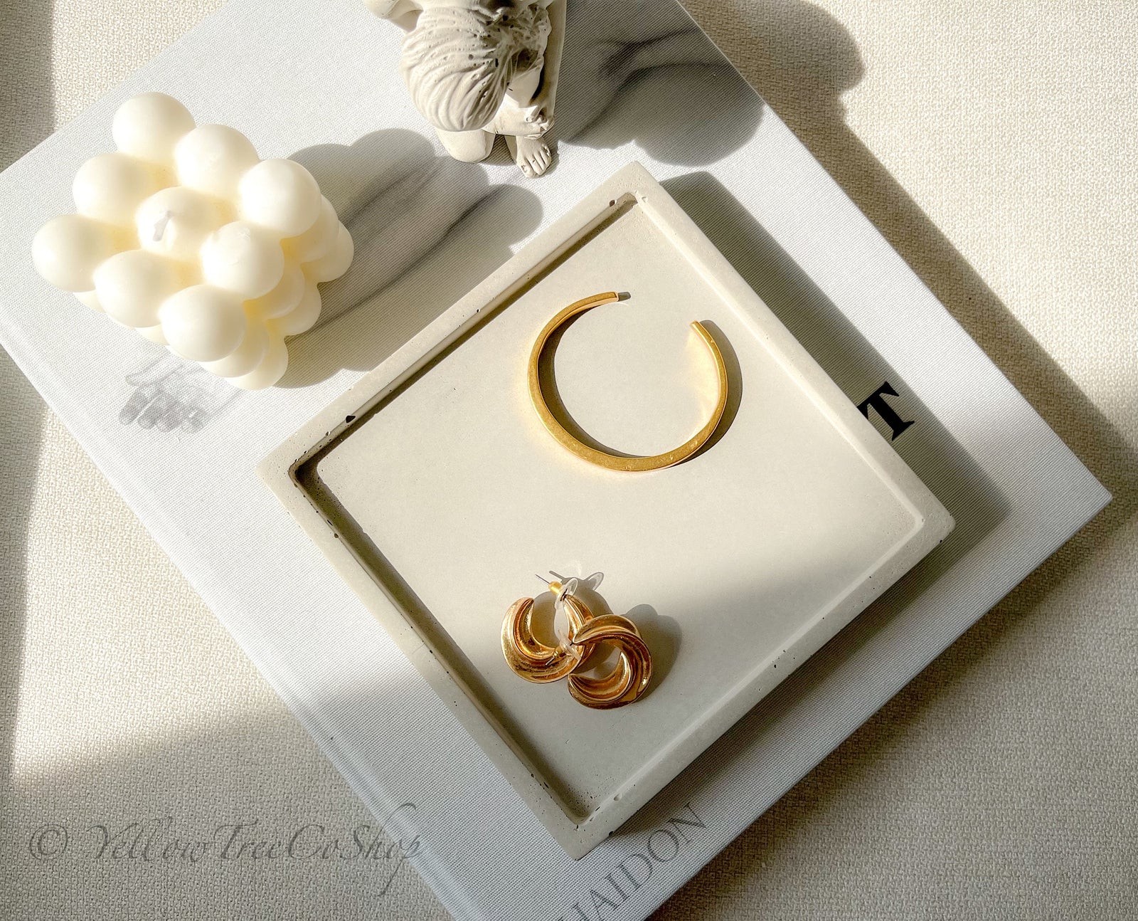 Tray - Handmade Square Concrete Vanity Tray- Decorative Home Decor for Coffee Table, Vanity, Bathroom - Modern Cement Trinket & Jewelry Tray